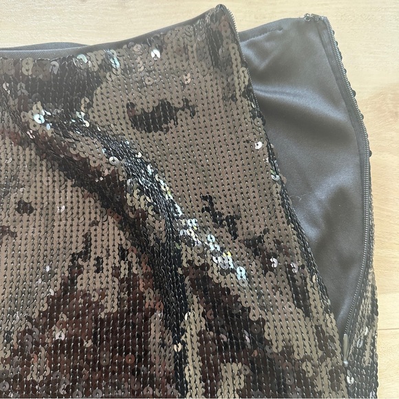 Hidden Label brand sequin pencil skirt small. #56-9 - Picture 3 of 7